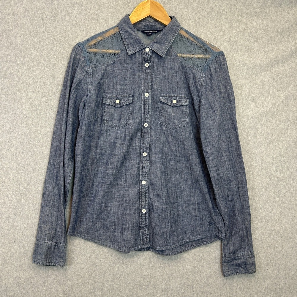 American Eagle Shirt Blue Lace Trim Shoulder Chambray Button Down Womens Medium